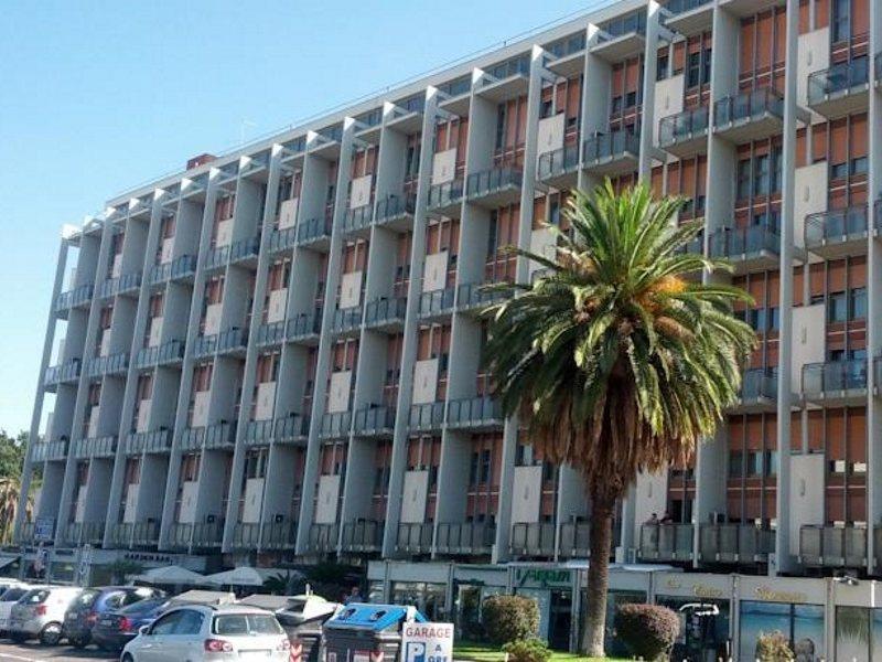 الشقق الفندقية رومافي  Residenze Garden المظهر الخارجي الصورة