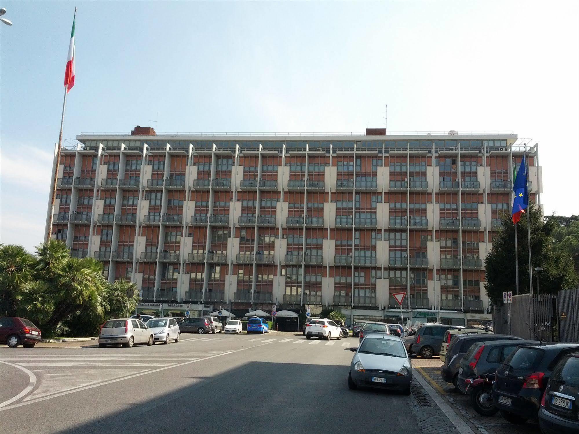 الشقق الفندقية رومافي  Residenze Garden المظهر الخارجي الصورة
