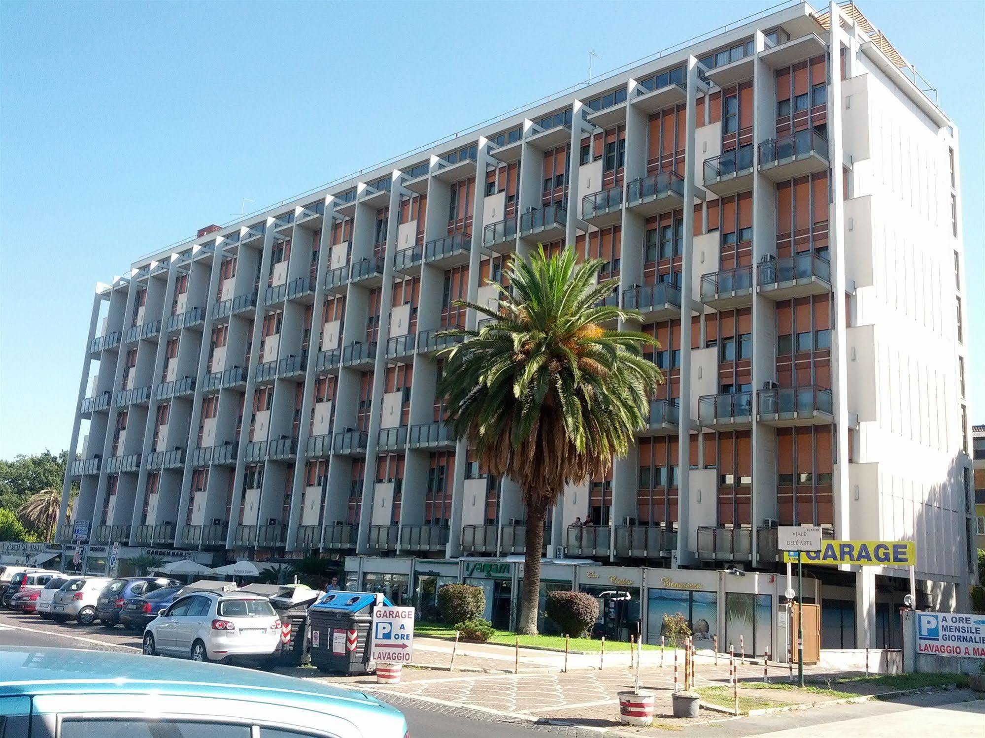 الشقق الفندقية رومافي  Residenze Garden المظهر الخارجي الصورة