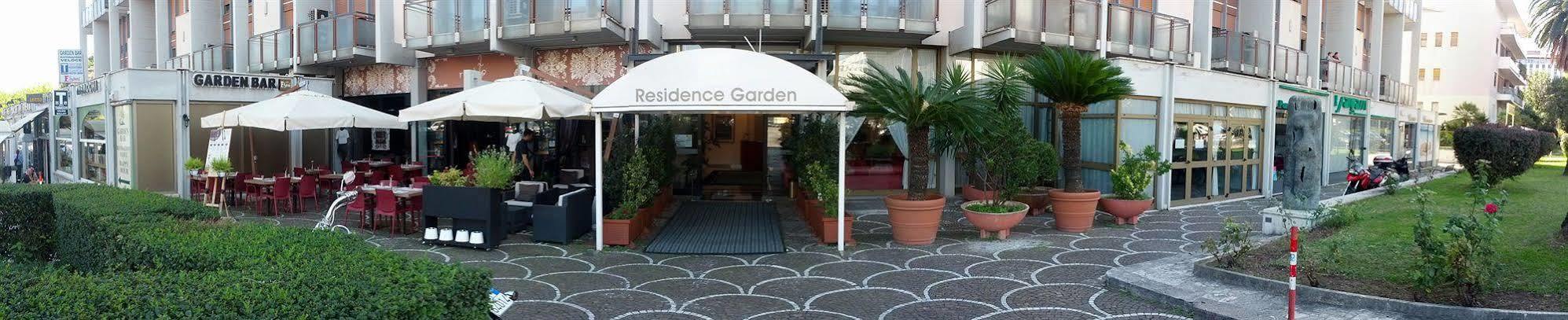 الشقق الفندقية رومافي  Residenze Garden المظهر الخارجي الصورة